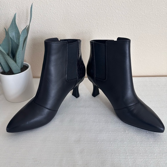 New Clarks Kataleyna Glow Black Leather Pointy Side Zip Ankle Booties Womens 11W - Picture 8 of 14